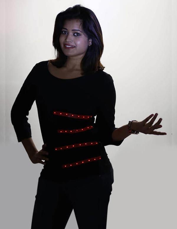 Three-Fourth-Sleeves-T-Shirt-with-Red-Stripes-and-LEDs